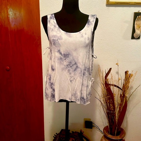 American Eagle Soft & Sexy summer Top - Picture 1 of 3